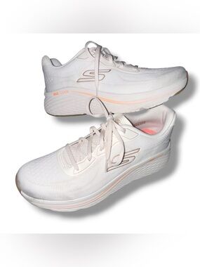 Skechers Max Cushioning Elite™ 2.0 - Crestmore - Women’s 11 Light Ivory